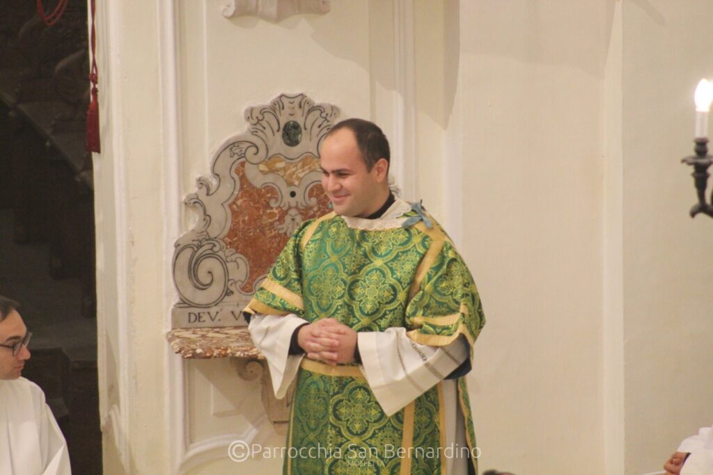 parrocchia san bernardino molfetta - santa messa don Maurizio de Robertis diacono