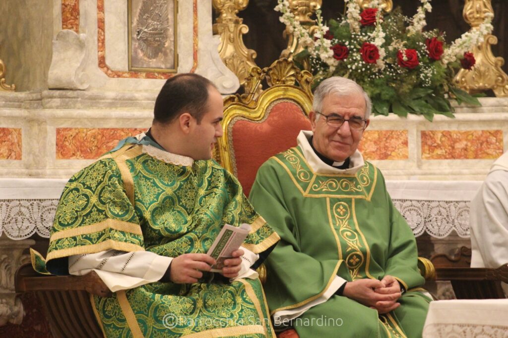 parrocchia san bernardino molfetta - santa messa don Maurizio de Robertis diacono