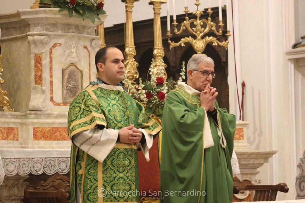 parrocchia san bernardino molfetta - santa messa don Maurizio de Robertis diacono